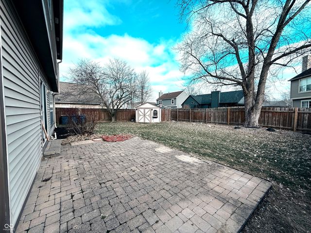 11521 Jamestown West Drive, Fishers, IN 46038