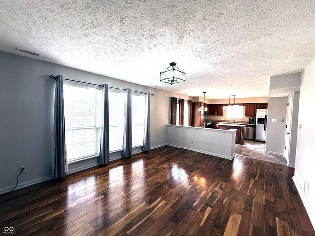 11521 Jamestown West Drive, Fishers, IN 46038