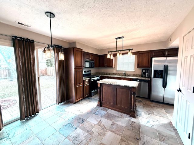 11521 Jamestown West Drive, Fishers, IN 46038