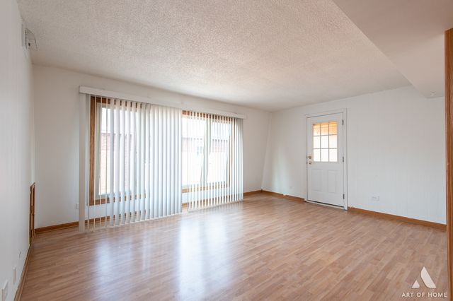 9708 Nottingham Avenue 11, Chicago Ridge, IL 60415