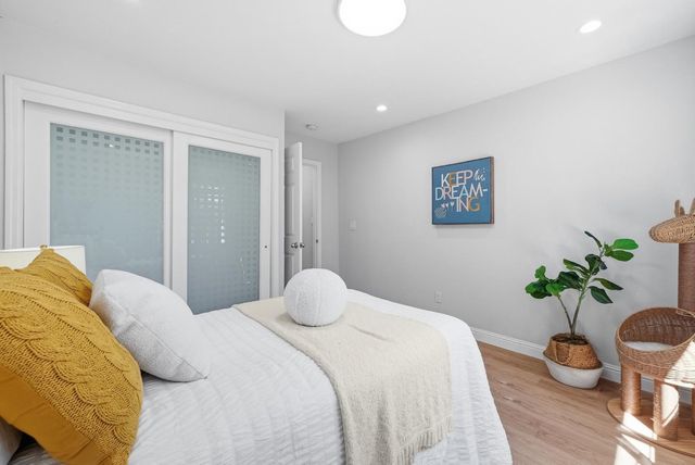 413 Del Medio Avenue, Mountain View, CA 94040