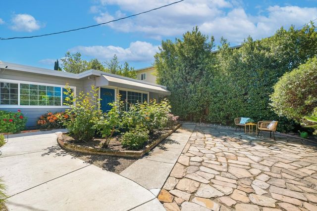 413 Del Medio Avenue, Mountain View, CA 94040