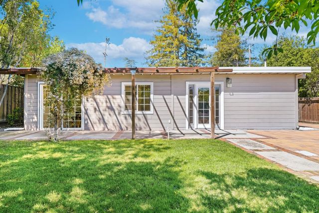413 Del Medio Avenue, Mountain View, CA 94040