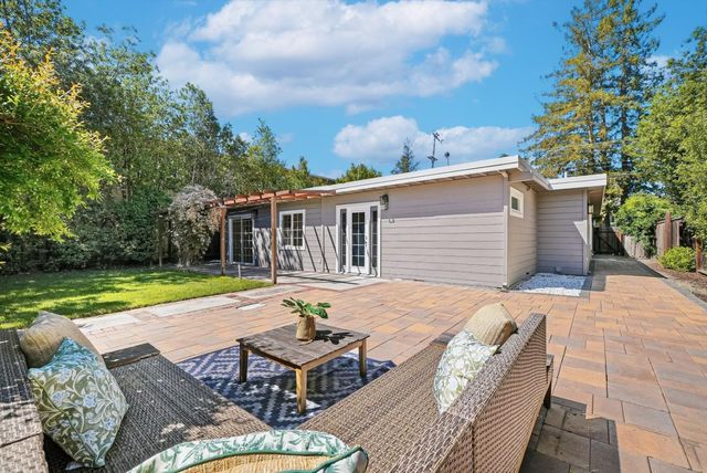 413 Del Medio Avenue, Mountain View, CA 94040