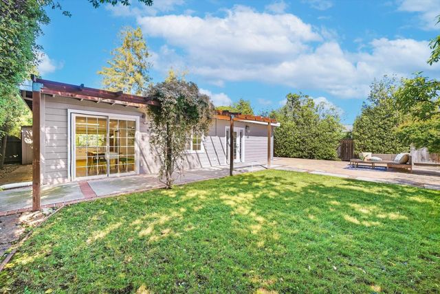 413 Del Medio Avenue, Mountain View, CA 94040