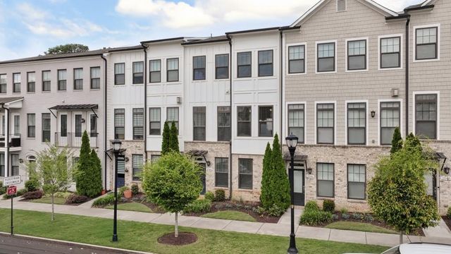 2044 Rockledge Road NE, Atlanta, GA 30324