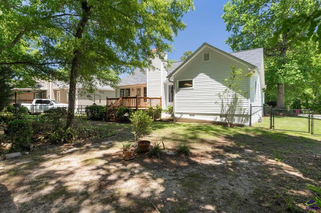 226 Autumn Trace Court, Macon, GA 31210