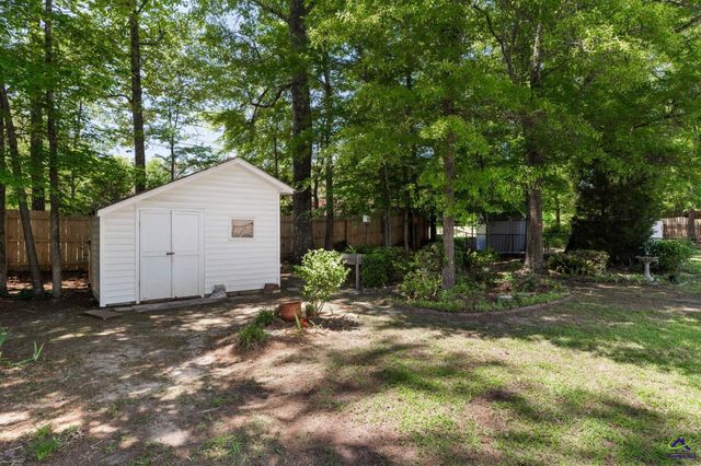 226 Autumn Trace Court, Macon, GA 31210