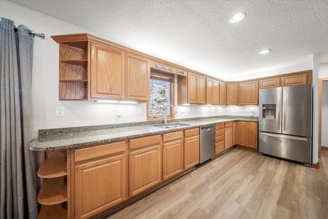 5601 Schutta Road, Shoreview, MN 55126