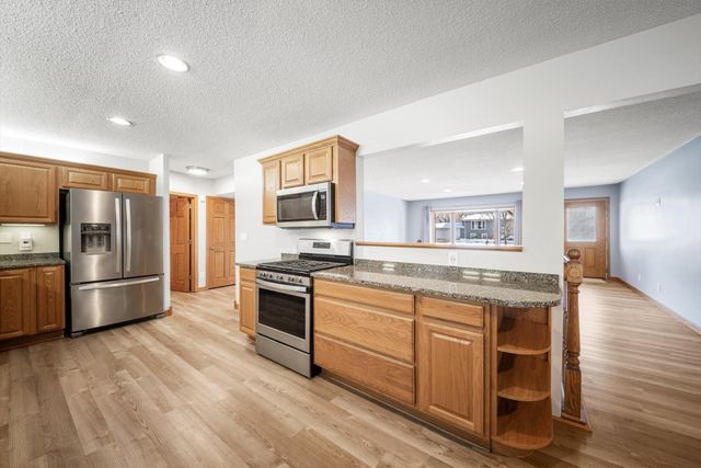 5601 Schutta Road, Shoreview, MN 55126