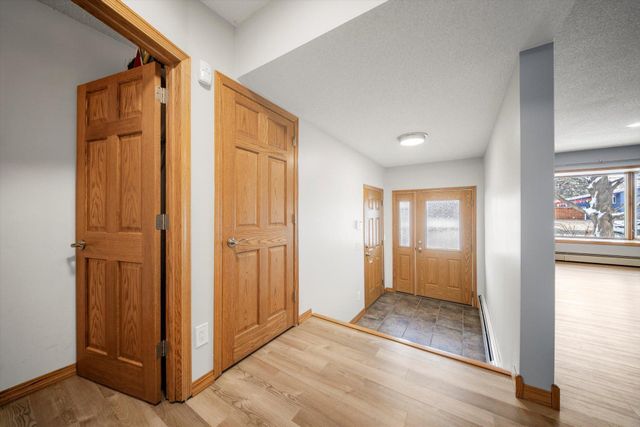 5601 Schutta Road, Shoreview, MN 55126