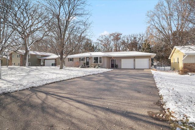 5601 Schutta Road, Shoreview, MN 55126