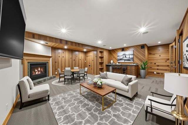 5601 Schutta Road, Shoreview, MN 55126