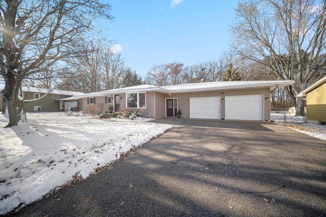 5601 Schutta Road, Shoreview, MN 55126