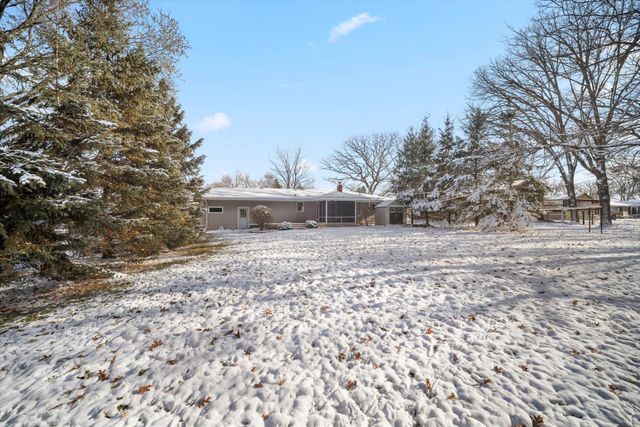 5601 Schutta Road, Shoreview, MN 55126
