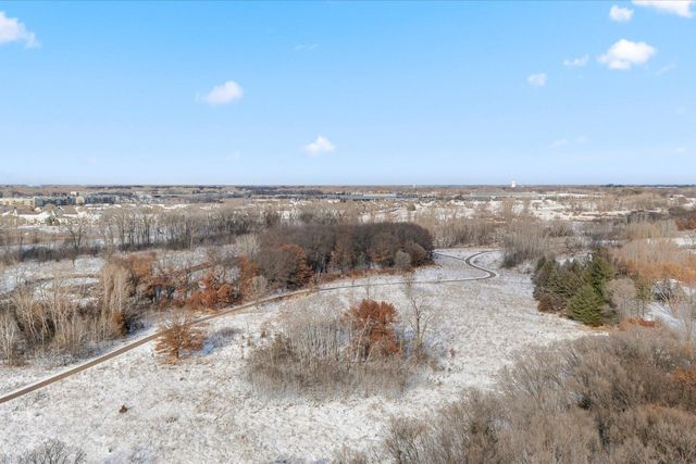 5601 Schutta Road, Shoreview, MN 55126