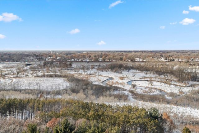 5601 Schutta Road, Shoreview, MN 55126