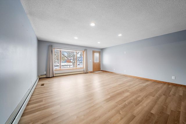 5601 Schutta Road, Shoreview, MN 55126