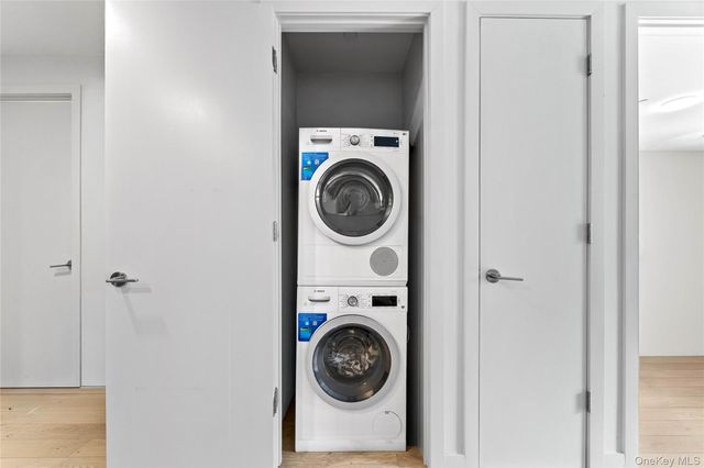 131-02A 40th Road 14B, Flushing, NY 11354