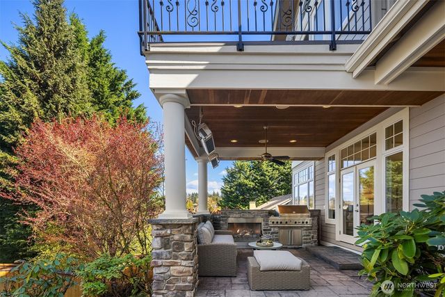 9750 SE 5th Street, Bellevue, WA 98004