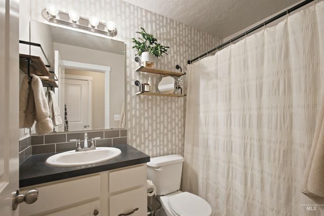 7516 S Foremast Ave, Boise, ID 83709