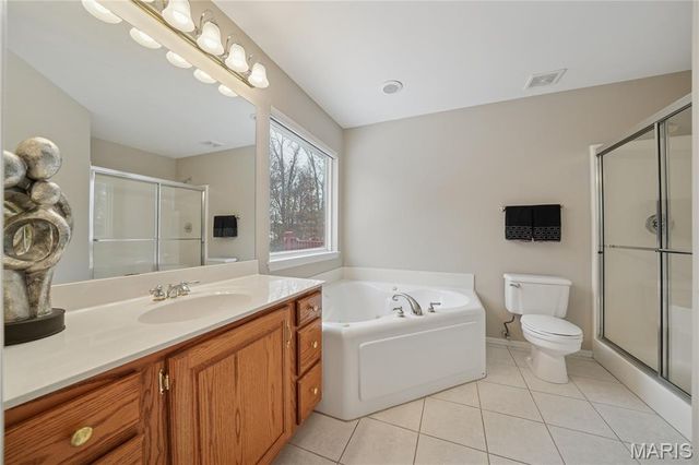 1030 Reddington Timbers Drive, St Charles, MO 63304