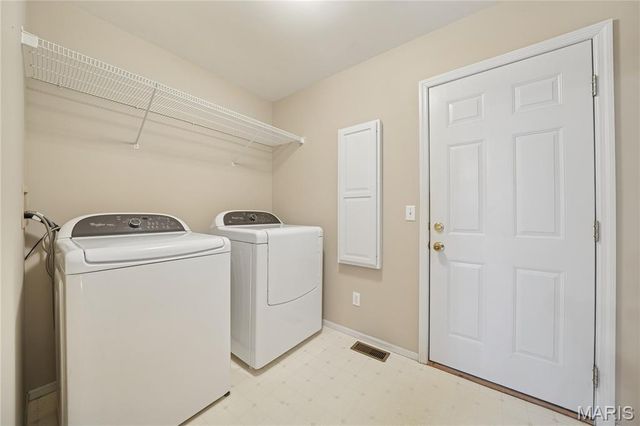 1030 Reddington Timbers Drive, St Charles, MO 63304