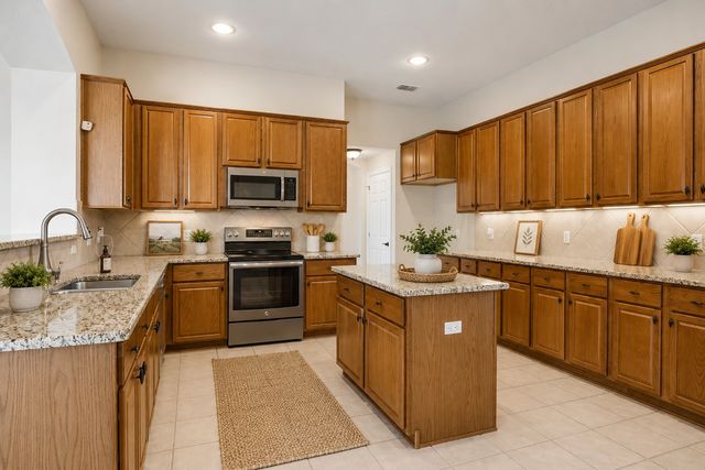 6421 Fairfield Drive, Rowlett, TX 75089