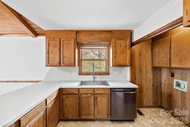 2010 Sprucewood Street, Albemarle, NC 28001