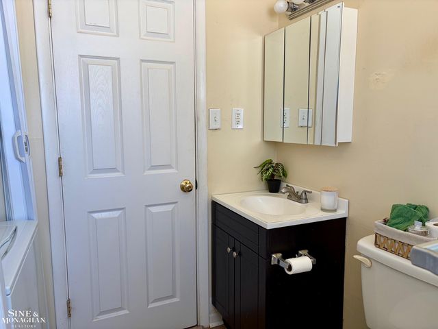 7267 Arcola Street, Westland, MI 48185