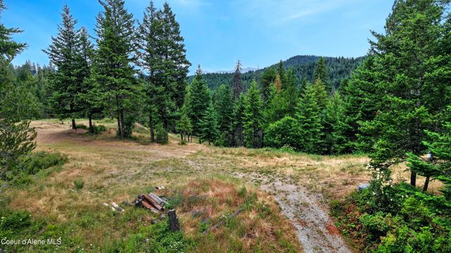14408 N Mountain View Ln, Newman Lake, WA 99025