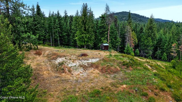 14408 N Mountain View Ln, Newman Lake, WA 99025