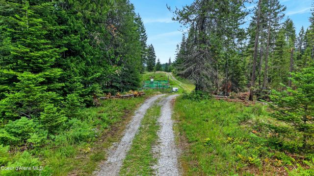 14408 N Mountain View Ln, Newman Lake, WA 99025