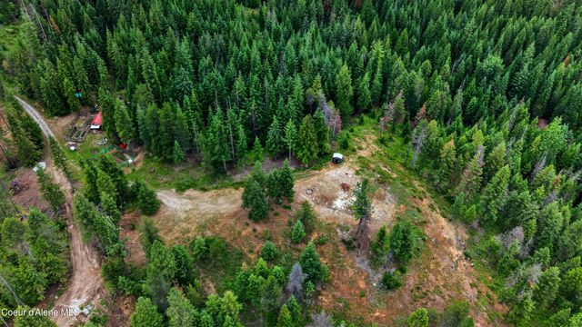 14408 N Mountain View Ln, Newman Lake, WA 99025