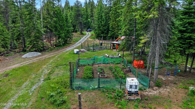 14408 N Mountain View Ln, Newman Lake, WA 99025
