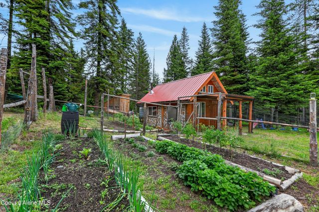 14408 N Mountain View Ln, Newman Lake, WA 99025
