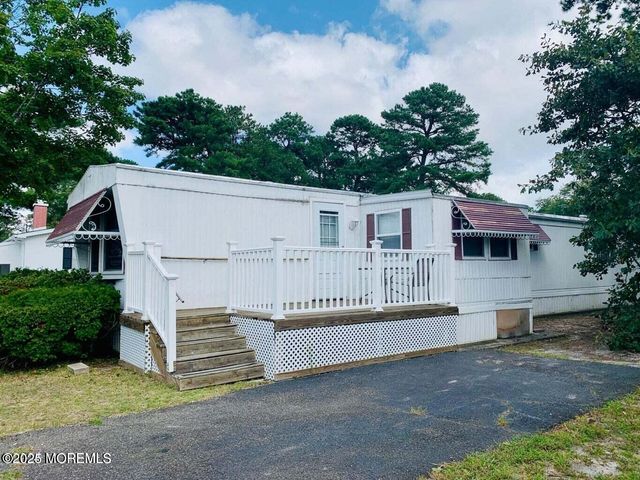 31 Panda Lane, Whiting, NJ 08759