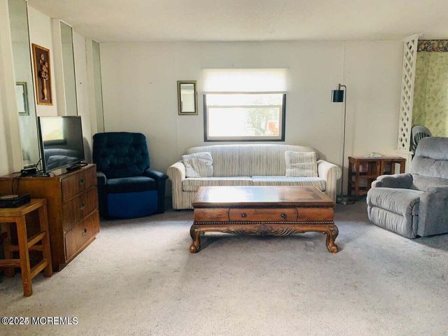 31 Panda Lane, Whiting, NJ 08759