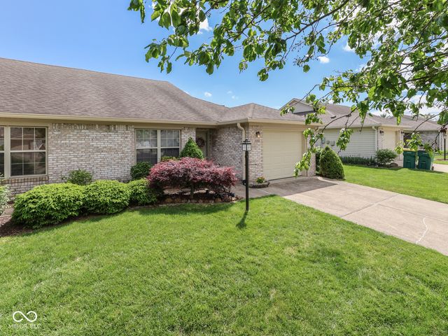 2055 Pelican Drive, Franklin, IN 46131