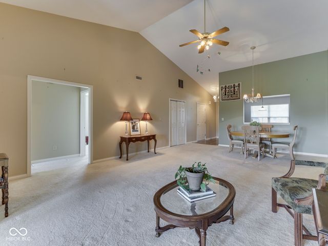 2055 Pelican Drive, Franklin, IN 46131