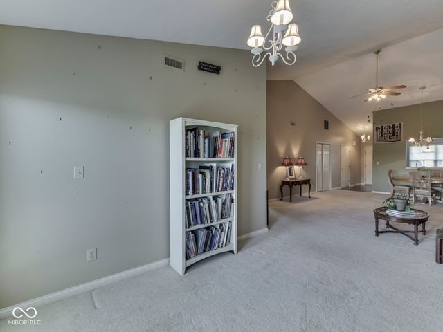 2055 Pelican Drive, Franklin, IN 46131