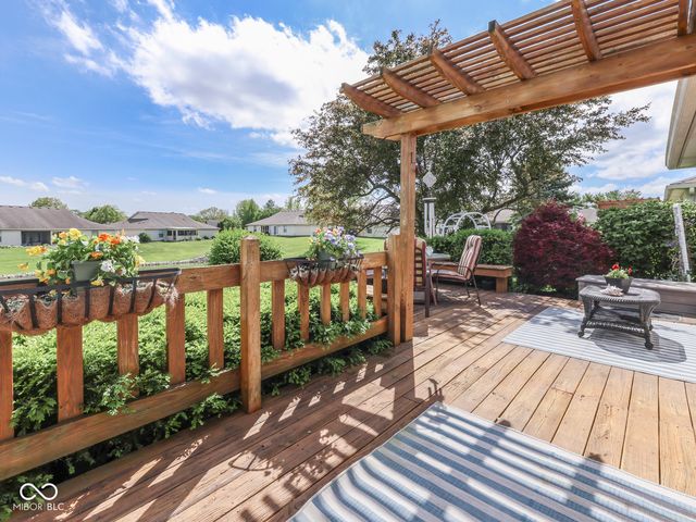 2055 Pelican Drive, Franklin, IN 46131