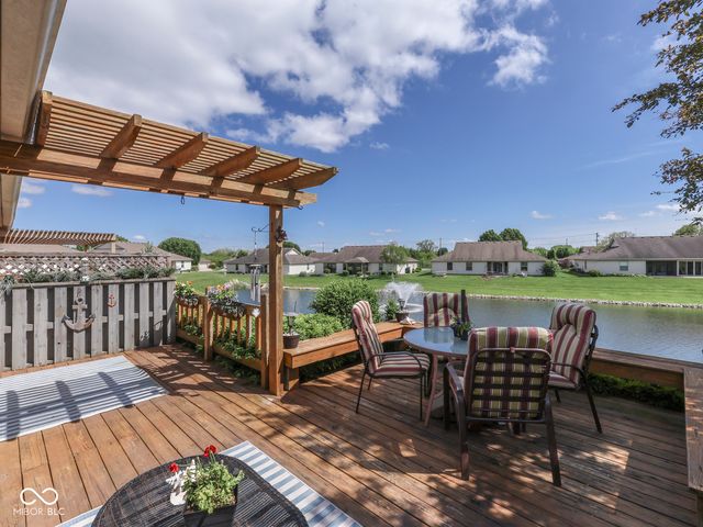 2055 Pelican Drive, Franklin, IN 46131