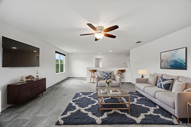417 Landmark Falls, Cibolo, TX 78108