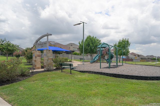 417 Landmark Falls, Cibolo, TX 78108