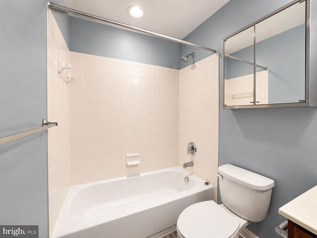 6065 TICKET WAY, Woodbridge, VA 22193