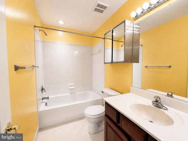 6065 TICKET WAY, Woodbridge, VA 22193