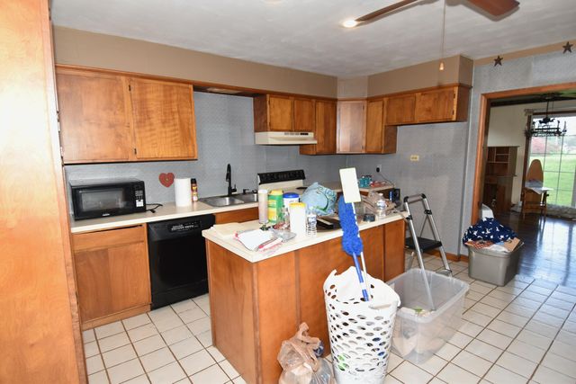 5635 Lancaster Road, Hebron, OH 43025