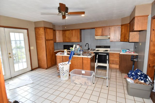 5635 Lancaster Road, Hebron, OH 43025