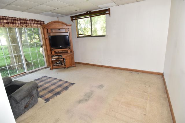 5635 Lancaster Road, Hebron, OH 43025